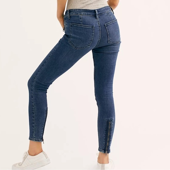 We The Free FP Jett Skinny Jeans - Picture 2 of 16
